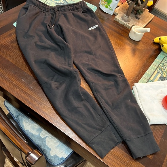 Adidas joggers- great condition barely worn - Picture 1 of 4